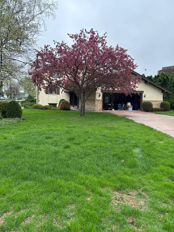 Oshkosh ESTATE SALE BY THE " Estate Sale Squad". Friday MAY 10, 9 to 5 ...