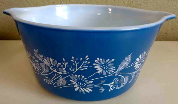 Vintage Pyrex Colonial Mist Casserole Dish