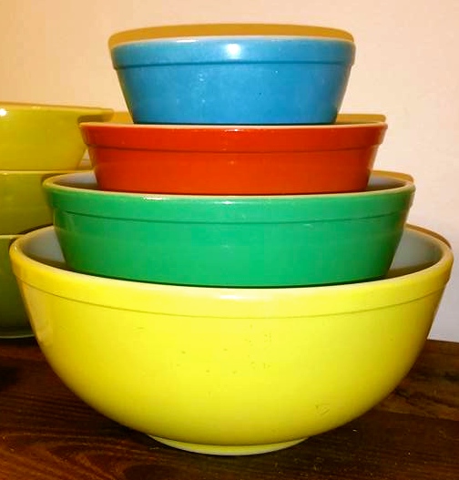 Pyrex Primary Mixing Bowls 