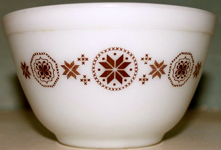 Vintage Pyrex Town & Country Mixing Bowl