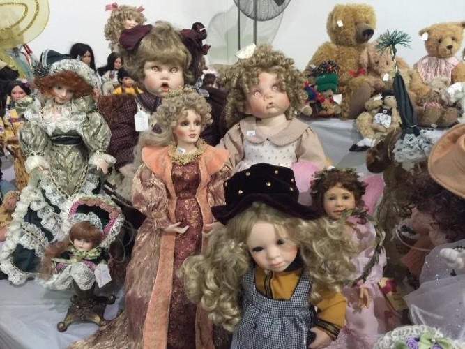 antique creepy dolls