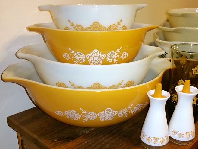 What are these Pyrex pieces called?