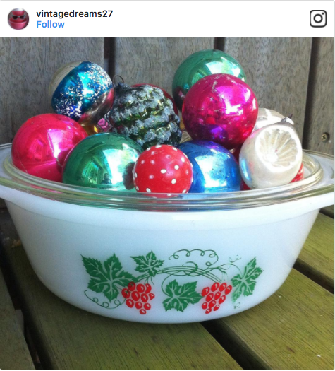 Vintage Christmas Pyrex 