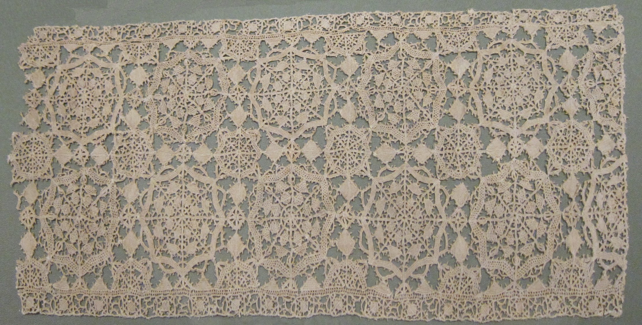 Italian needlepoint lace