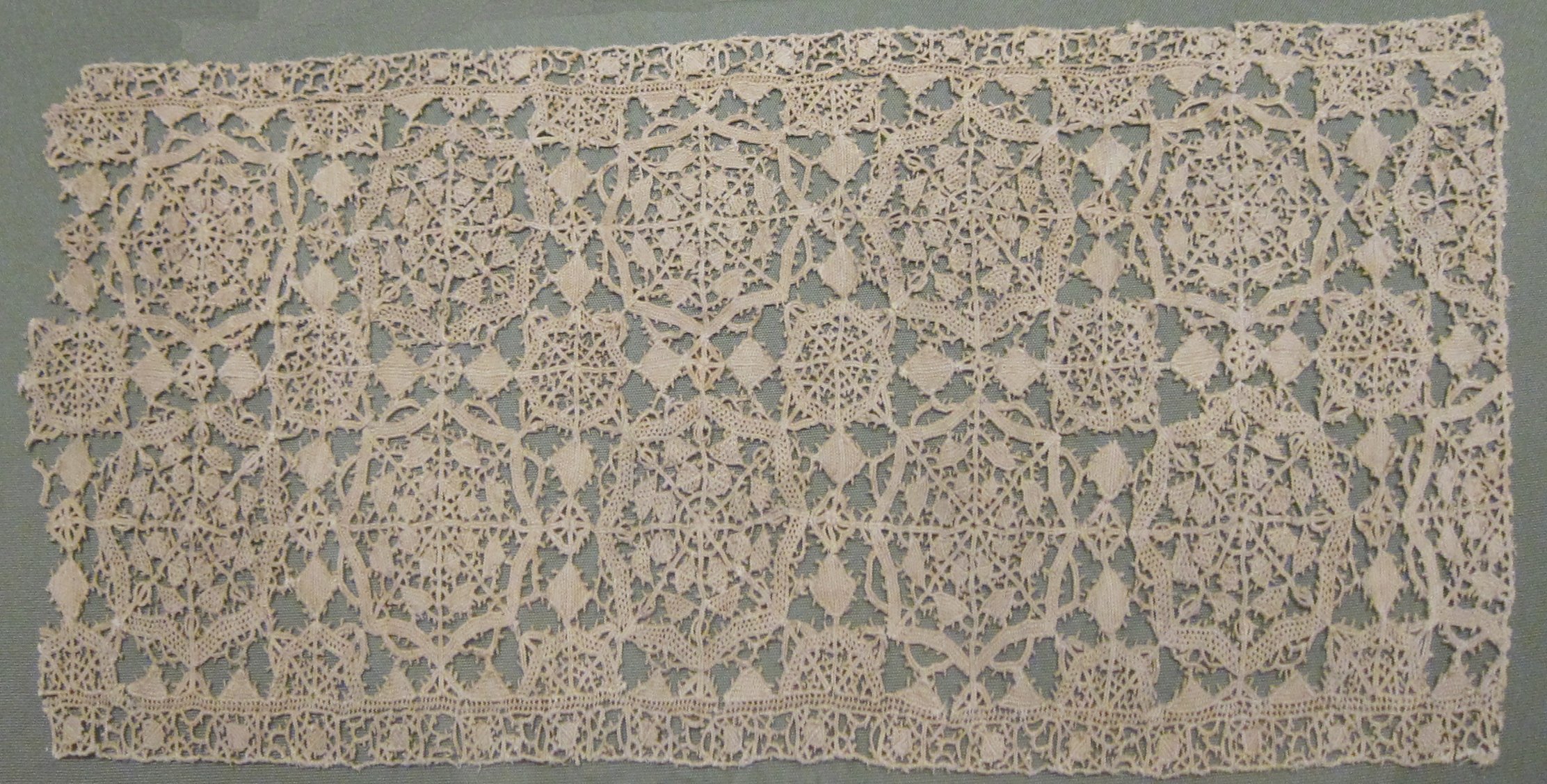 Italian needlepoint lace