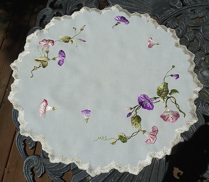 A society silk linen centerpiece