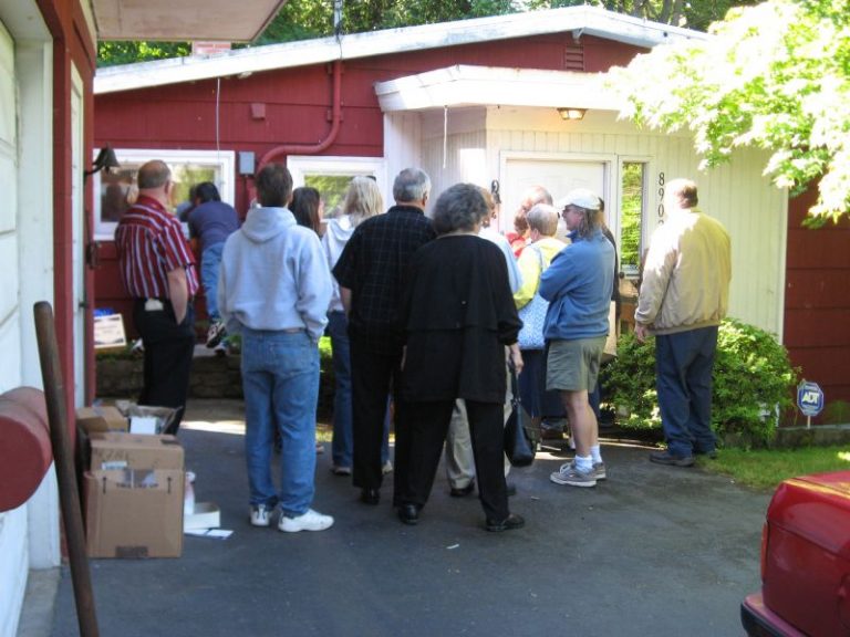 Estate Sales What Are They Why You Might Want To Go To One Estate