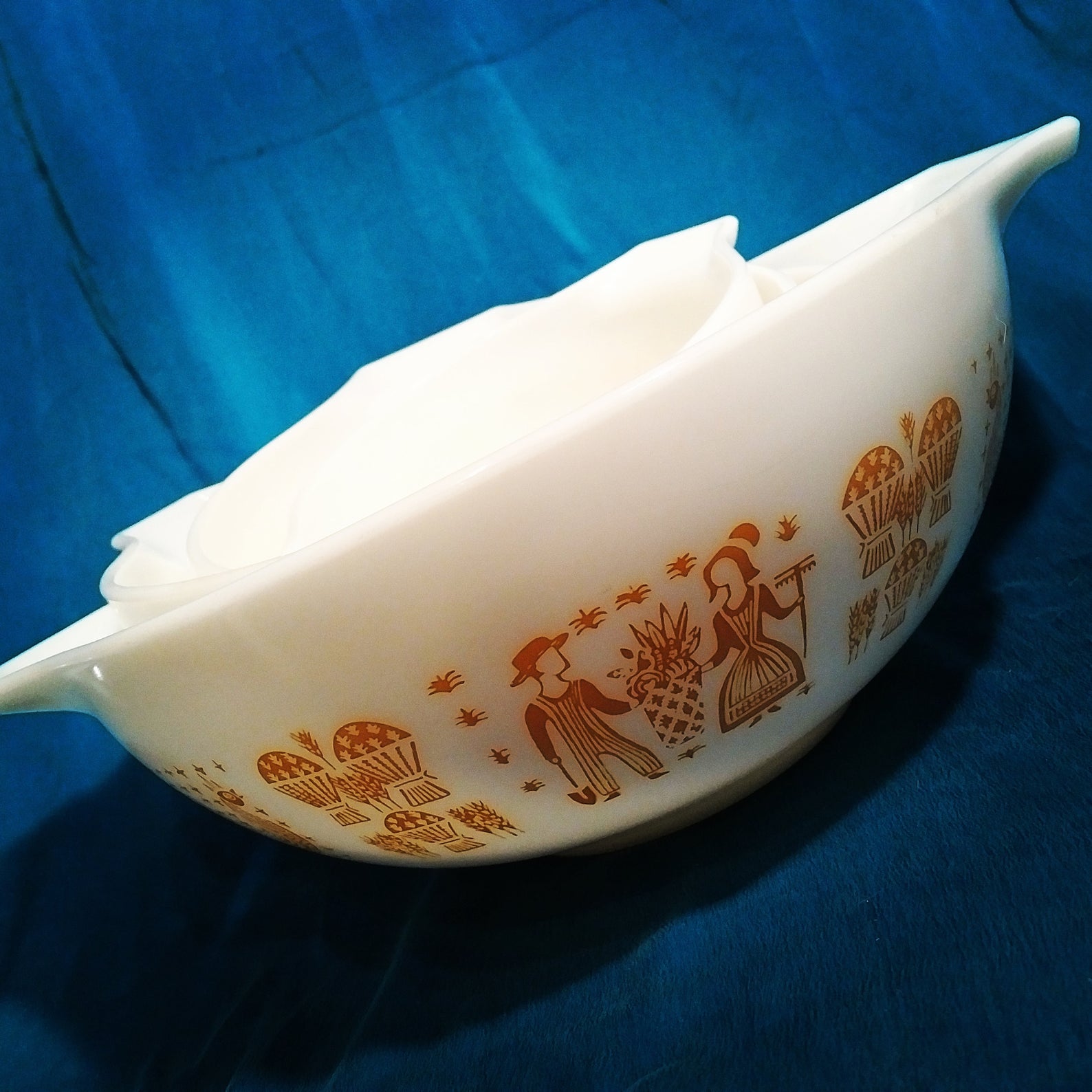 What is the oldest pyrex pattern?