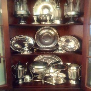 Hunt Headley estate sales and auctions profile picture